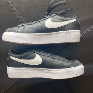 Nike Blazer Low Platform